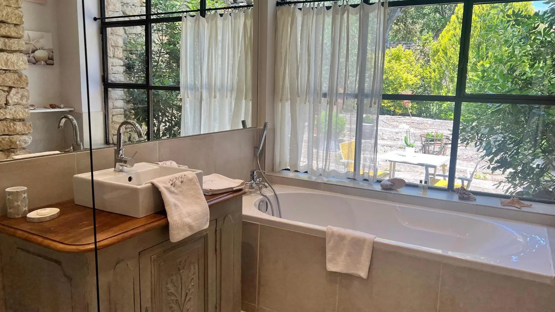 Villa Hautvallon - Peaceful Escape In Provence Gordes 0*,