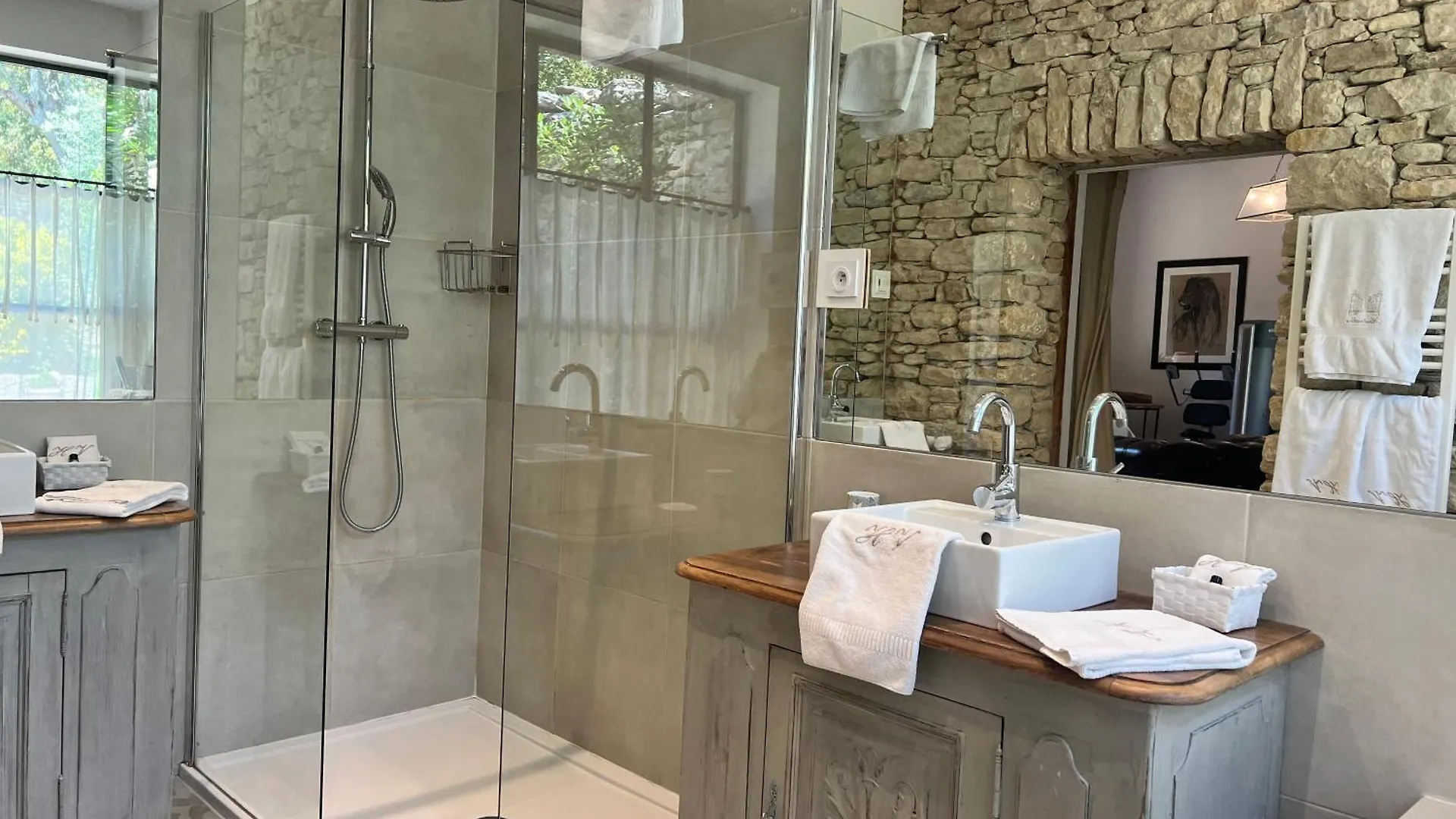 Villa Hautvallon - Peaceful Escape In Provence Gordes Bed & Breakfast